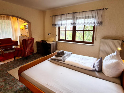 Zi03 Doppelzimmer Schönblick mit Balkon  