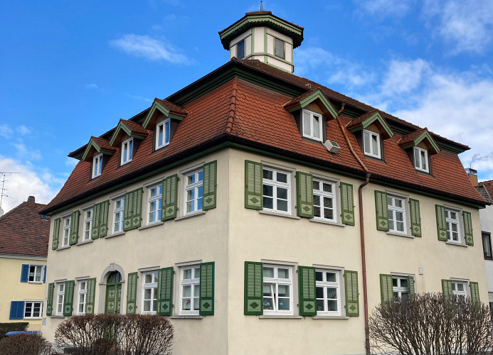 Gebäude