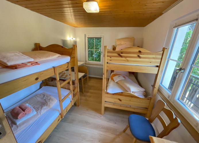 Freizeitheim Wilhelm Kiefer Haus mit großem Grundstück, Feuerstelle, Tennisplatz