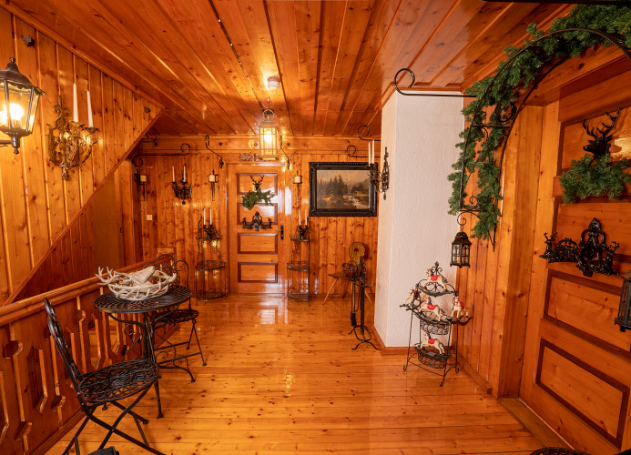 Schwarzwaldhaus Wolftal – Historisches Jagdanwesen mit Kutschenmuseum, Park und Wildbach im Schwarzwald