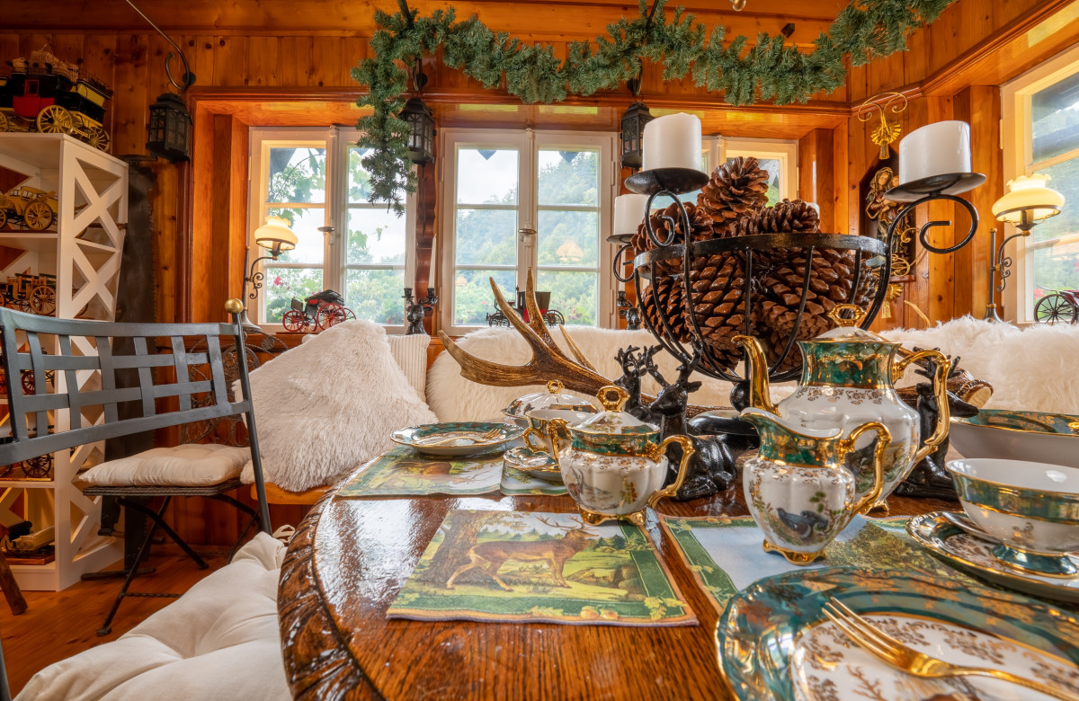 Schwarzwaldhaus Wolftal – Historisches Jagdanwesen mit Kutschenmuseum, Park und Wildbach im Schwarzwald