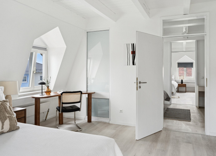Schlafzimmer 4