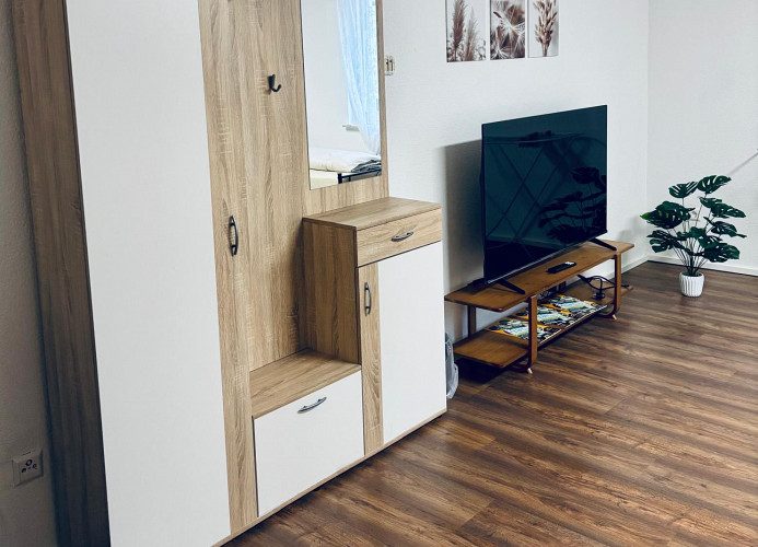 Dreibettzimmer 1 'Home' - Suhitha´s Gästehaus Villingen-Schwenningen