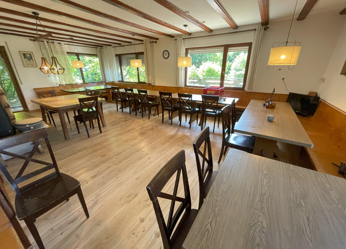 Freizeitheim Wilhelm Kiefer Haus mit großem Grundstück, Feuerstelle, Tennisplatz