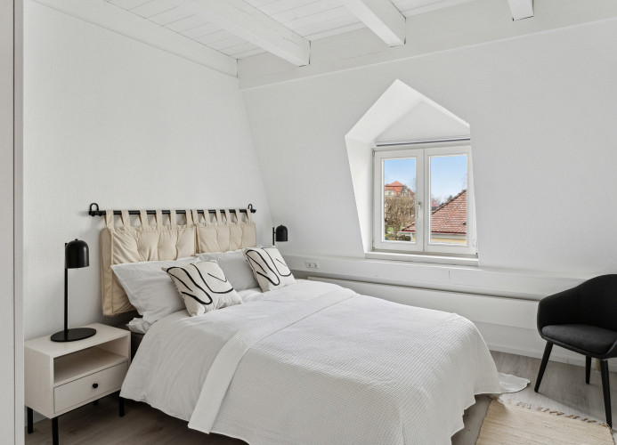 Schlafzimmer 5