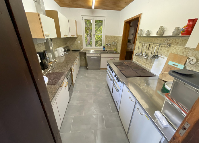 Freizeitheim Wilhelm Kiefer Haus mit großem Grundstück, Feuerstelle, Tennisplatz