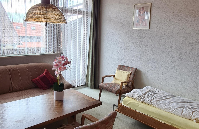 Doppelzimmer Kuckucknest mit schönem Balkon - Pension Hauber 